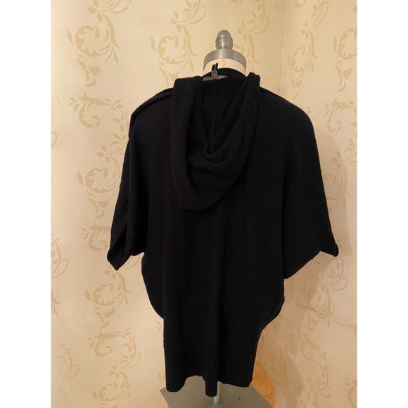 Vince Bergdorf Goodman 100% Cashmere Black Batwing Sweater Medium - Picture 4 of 5